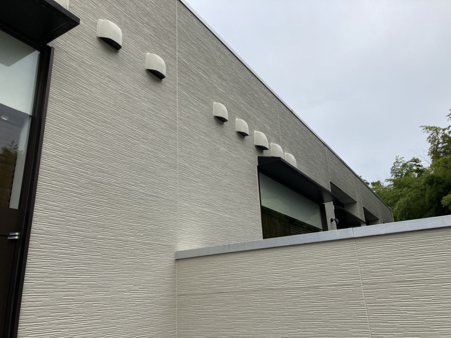 [公式]リンカン油脂|愛知 名古屋(ビルメンテナンス)|建物総合クリーニング・ハウスクリーニング・建築用ワックス製造販売