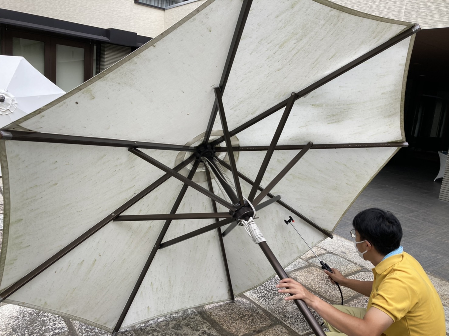 [公式]リンカン油脂|愛知 名古屋(ビルメンテナンス)|建物総合クリーニング・ハウスクリーニング・建築用ワックス製造販売
